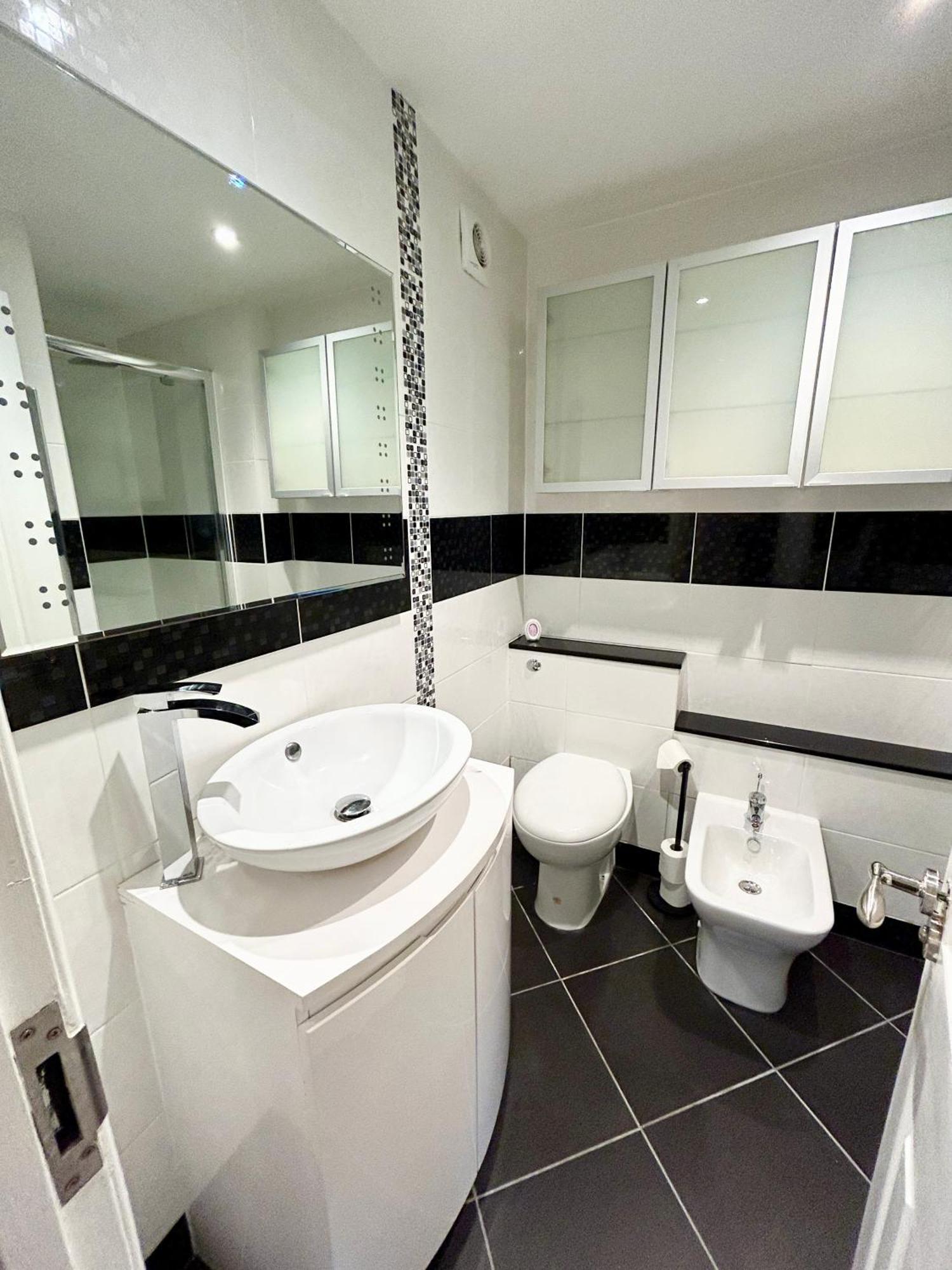 Spacious 3 Bedroom Apartment Close To Marina, 2 Parking Spaces, Kingsize Or Single Beds Саутхамптън Екстериор снимка