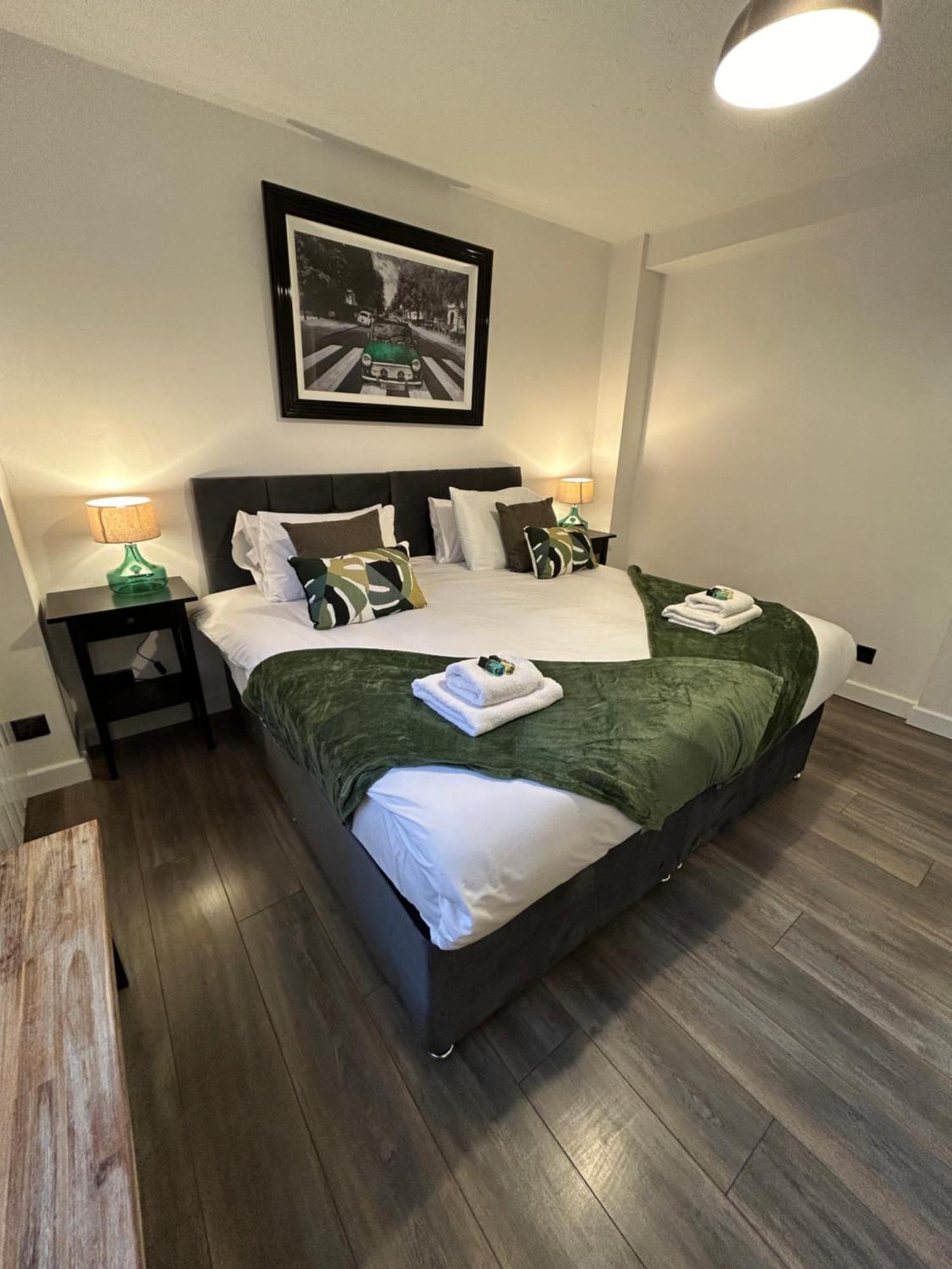 Spacious 3 Bedroom Apartment Close To Marina, 2 Parking Spaces, Kingsize Or Single Beds Саутхамптън Екстериор снимка